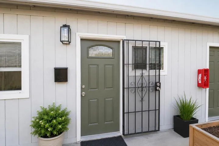 316 Locust Avenue, Hollister, California 95023