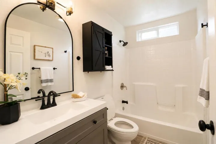 316 Locust Avenue, Hollister, California 95023