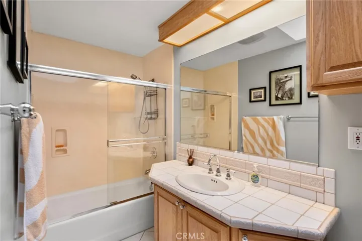 21310 Ladeene Avenue, Torrance, California 90503