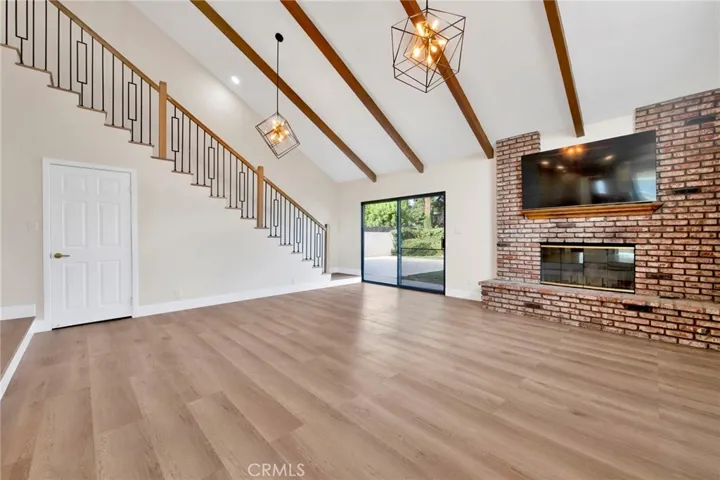 1432 N Catalina Street, Burbank, California 91505