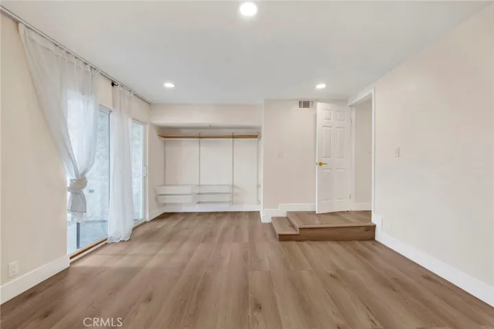 1432 N Catalina Street, Burbank, California 91505