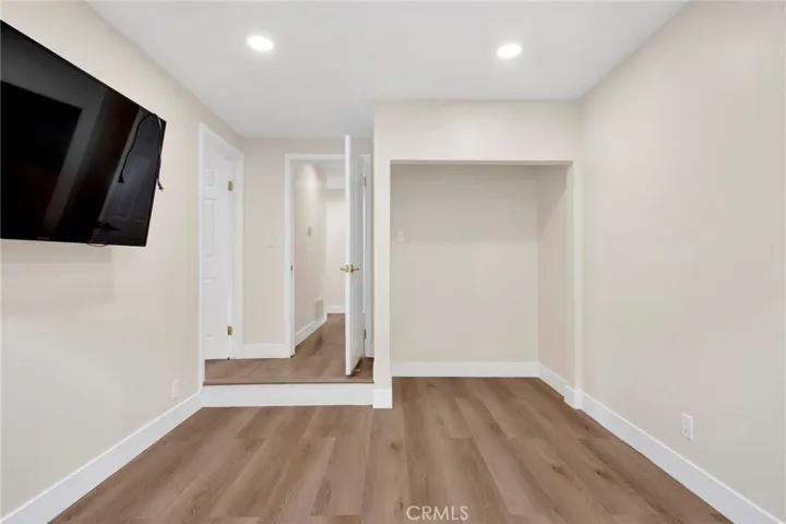 1432 N Catalina Street, Burbank, California 91505
