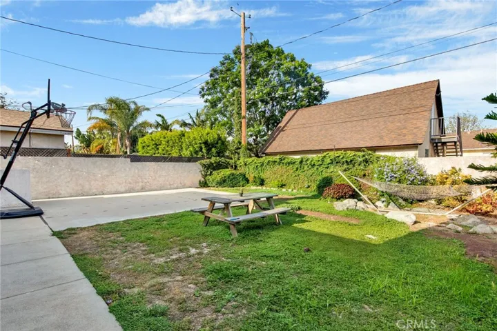 1432 N Catalina Street, Burbank, California 91505