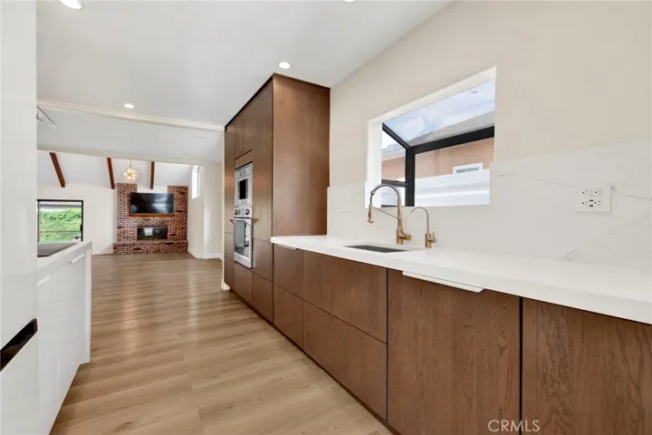 1432 N Catalina Street, Burbank, California 91505