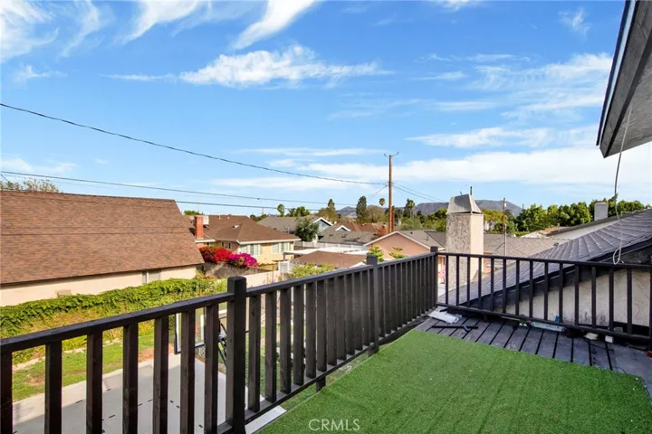 1432 N Catalina Street, Burbank, California 91505