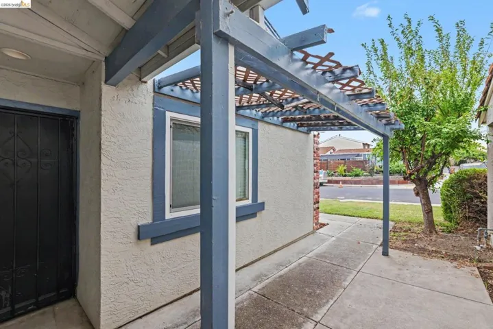 2416 Redwood Dr, Antioch, California 94509
