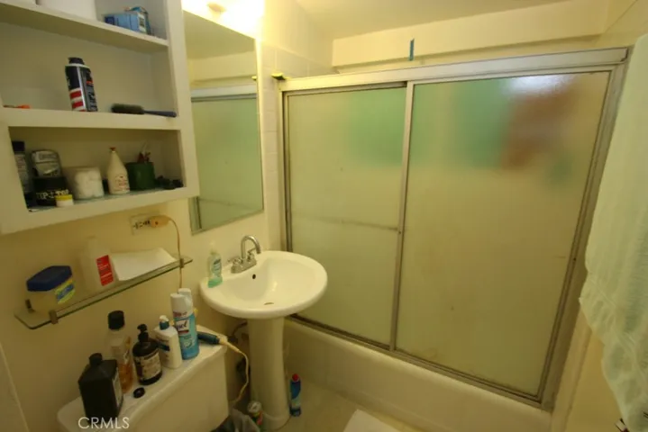 703 Center, Costa Mesa, California 92627