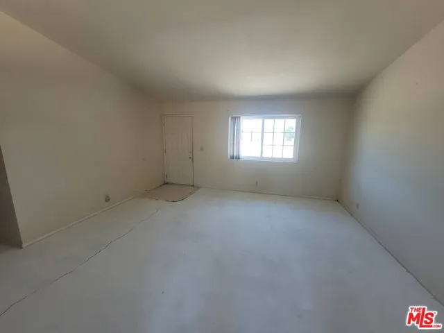 9012 Columbine Avenue, California City, California 93505