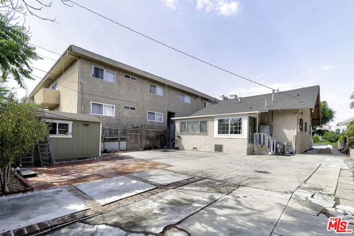 416 N Serrano Avenue, Los Angeles, California 90004
