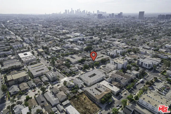 416 N Serrano Avenue, Los Angeles, California 90004