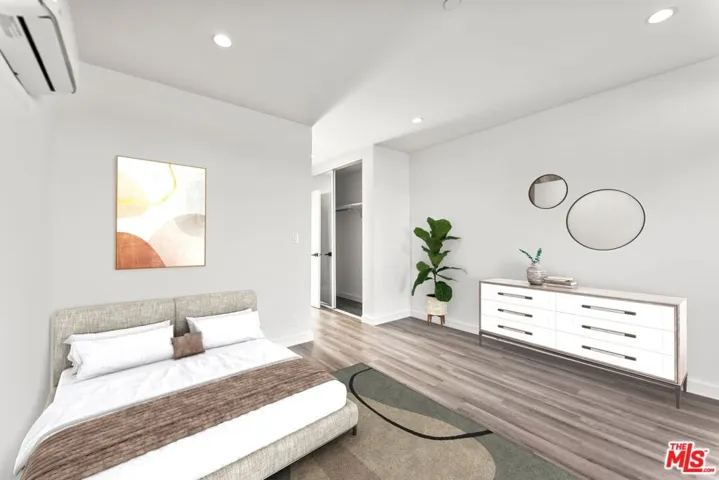1264 9th Street G, Santa Monica, California 90401