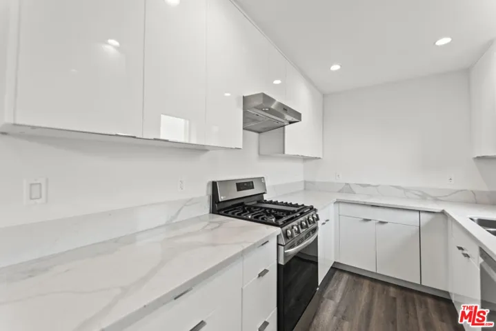 1264 9th Street G, Santa Monica, California 90401