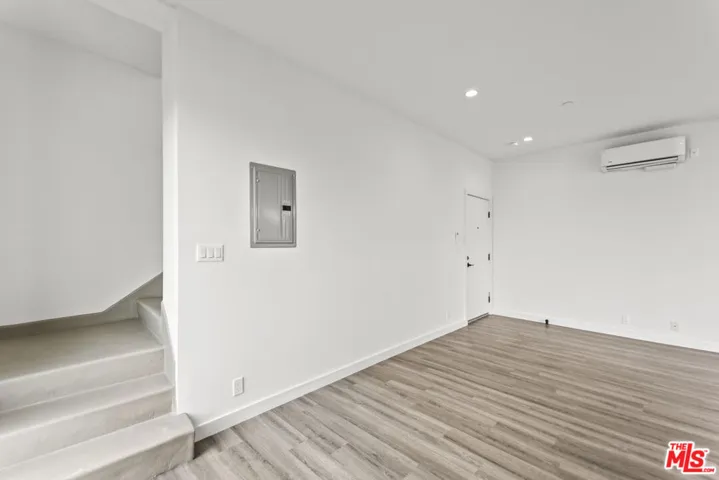 1264 9th Street G, Santa Monica, California 90401