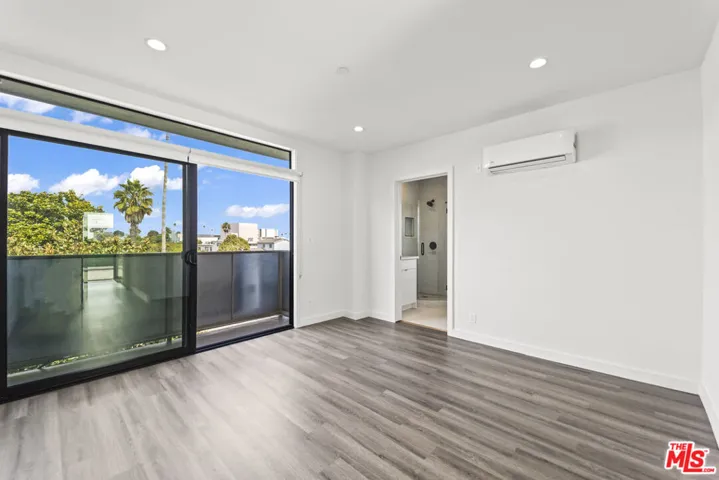 1264 9th Street G, Santa Monica, California 90401