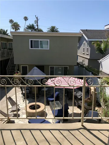 312 10th Street E, Huntington Beach, California 92648