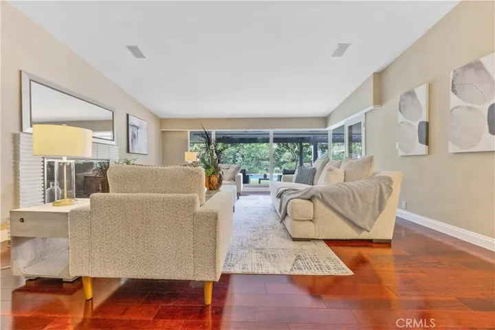 1439 Wembley Road, San Marino, California 91108
