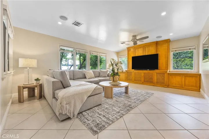 1439 Wembley Road, San Marino, California 91108