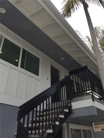 1505 Palm Avenue B, Huntington Beach, California 92648