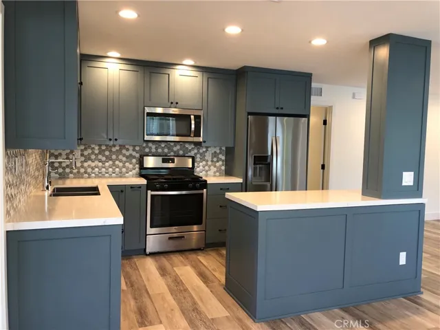 1505 Palm Avenue B, Huntington Beach, California 92648