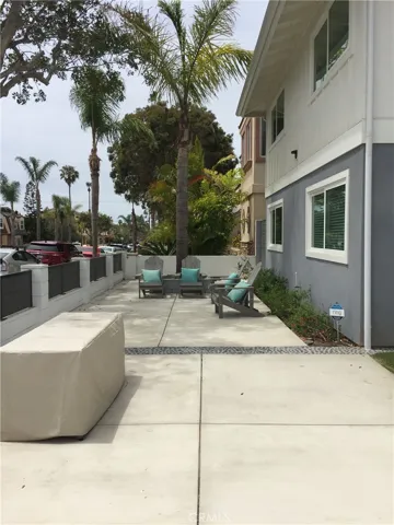 1505 Palm Avenue B, Huntington Beach, California 92648