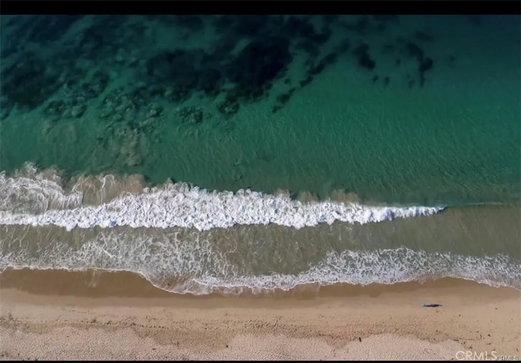 Pacific Ocean as your front yard
