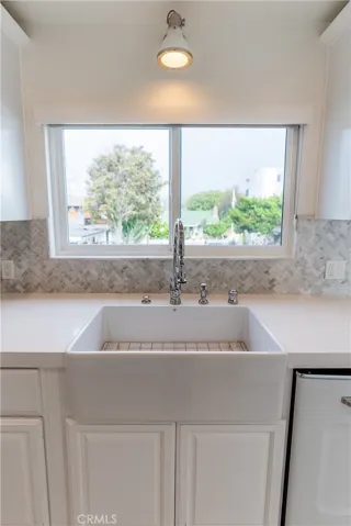 577 S Ramona #e, Laguna Beach, California 92651