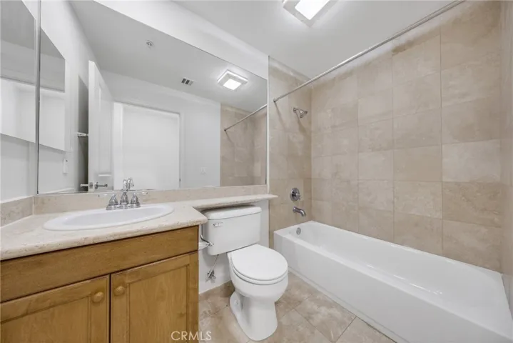 128 N Oak Knoll 111, Pasadena, California 91101