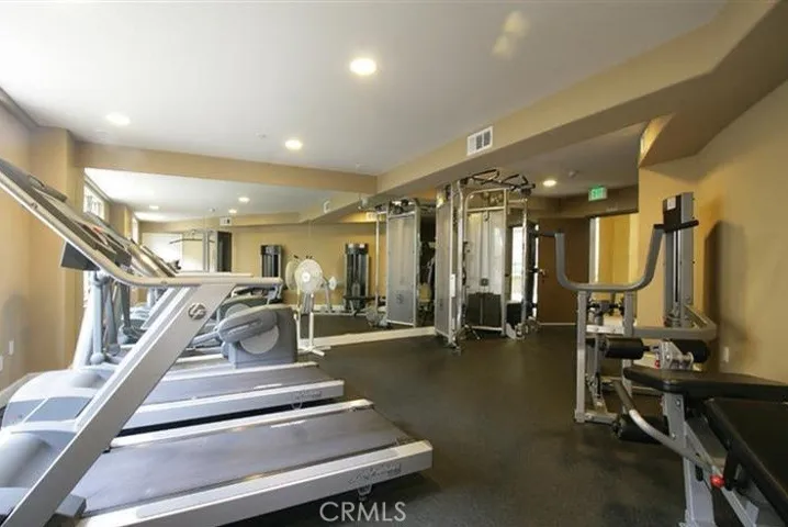 128 N Oak Knoll 111, Pasadena, California 91101