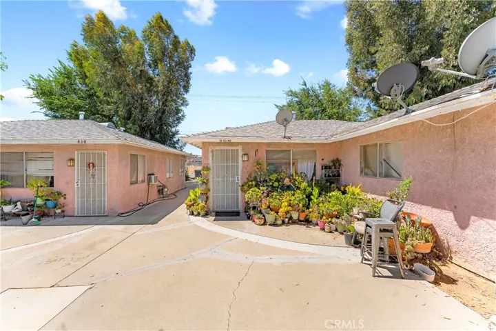 406 408 E Avenue Q7, Palmdale, California 93550