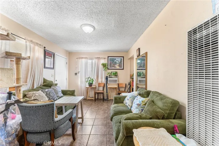 406 408 E Avenue Q7, Palmdale, California 93550