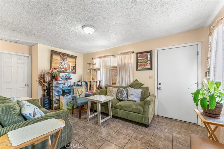 406 408 E Avenue Q7, Palmdale, California 93550