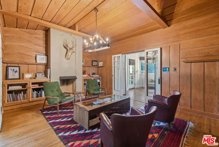 2049 Oakstone Way, Los Angeles, California 90046