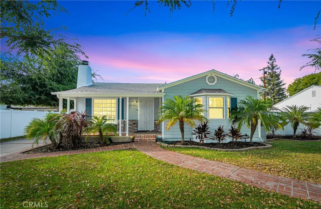 22907 Leonora Dr