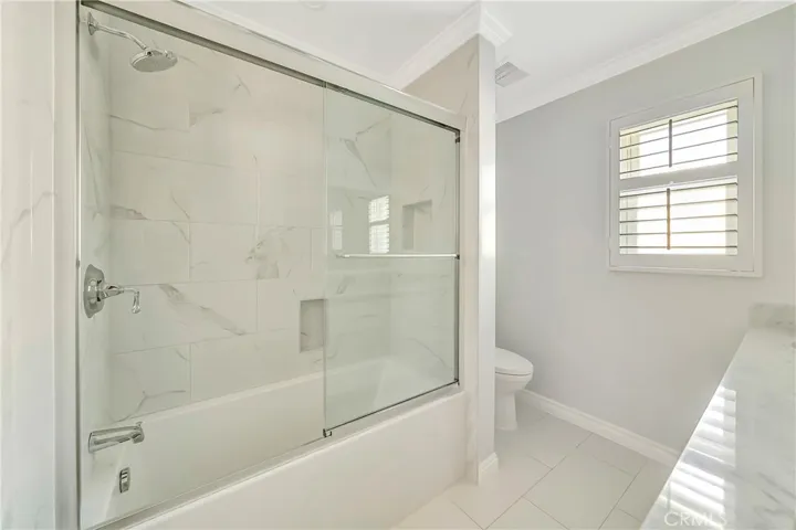 22907 Leonora Dr, Woodland Hills, California 91367
