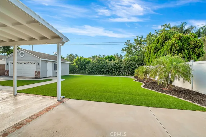 22907 Leonora Dr, Woodland Hills, California 91367