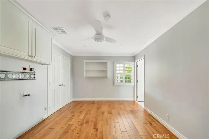 22907 Leonora Dr, Woodland Hills, California 91367