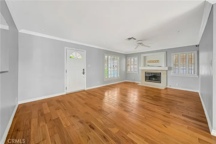 22907 Leonora Dr, Woodland Hills, California 91367