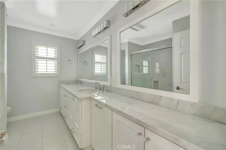 22907 Leonora Dr, Woodland Hills, California 91367