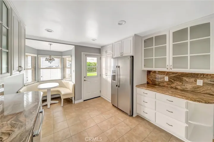 22907 Leonora Dr, Woodland Hills, California 91367