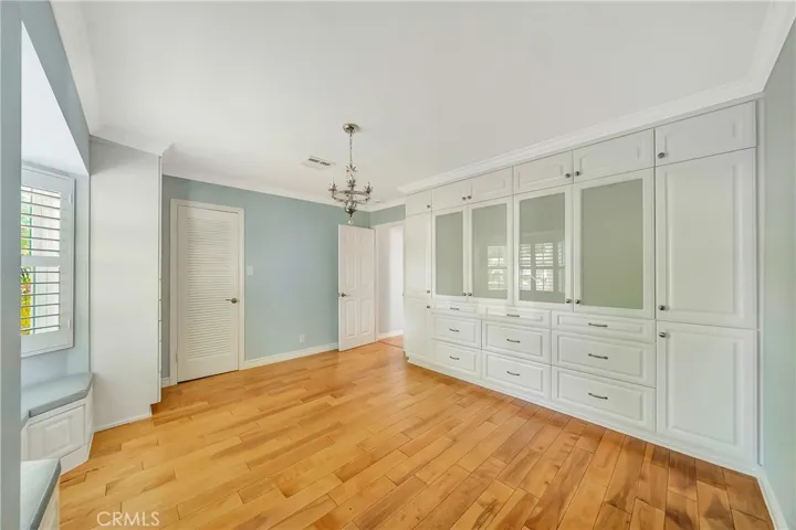 22907 Leonora Dr, Woodland Hills, California 91367
