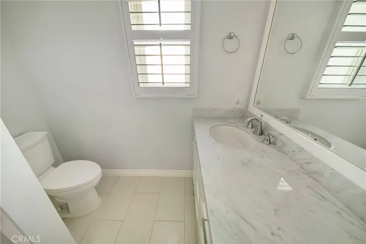 22907 Leonora Dr, Woodland Hills, California 91367