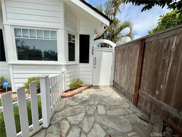 190 B Costa Mesa B, Costa Mesa, California 92627