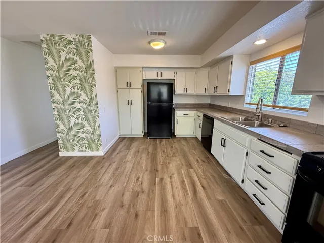 190 B Costa Mesa B, Costa Mesa, California 92627