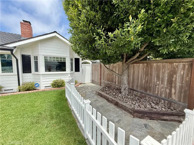 190 B Costa Mesa B, Costa Mesa, California 92627