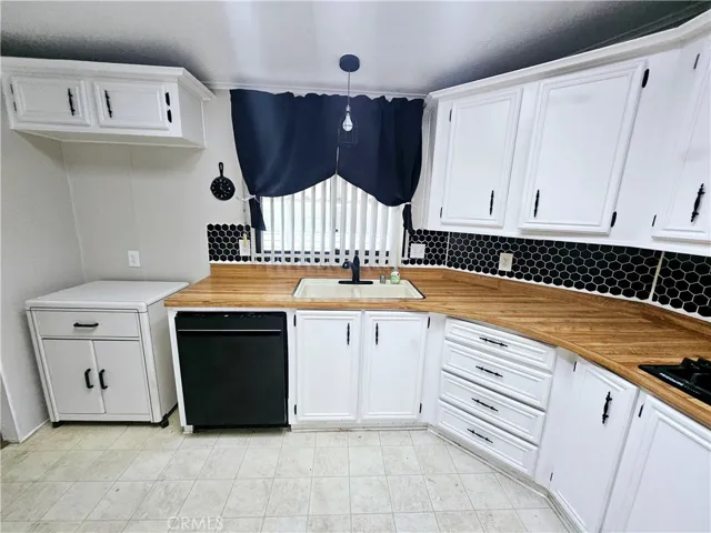 9161 Santa Fe E 20, Hesperia, California 92345