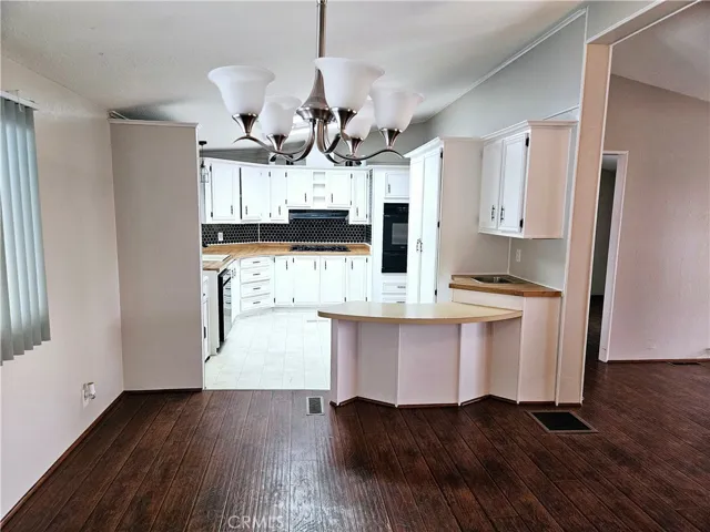 9161 Santa Fe E 20, Hesperia, California 92345