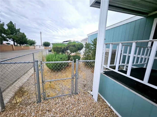 9161 Santa Fe E 20, Hesperia, California 92345