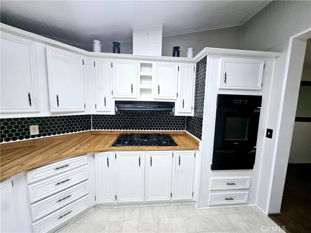 9161 Santa Fe E 20, Hesperia, California 92345