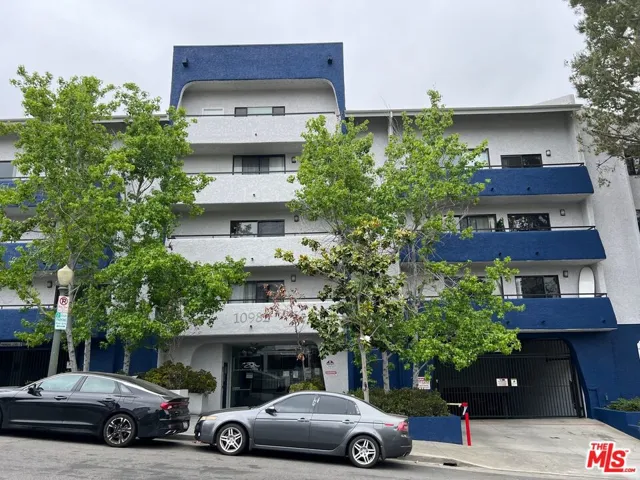 10982 Roebling Avenue 511, Los Angeles, California 90024