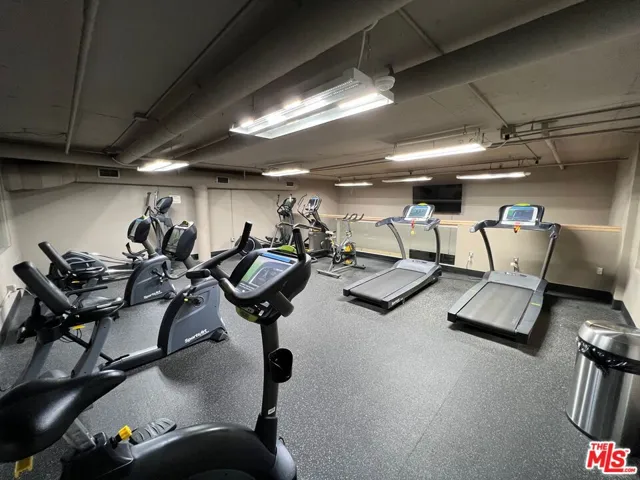 10982 Roebling Avenue 511, Los Angeles, California 90024